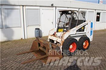 Bobcat 743 Міні-навантажувачі