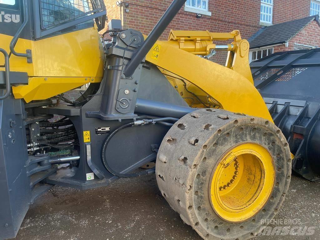 Komatsu WA 470 Фронтальні навантажувачі