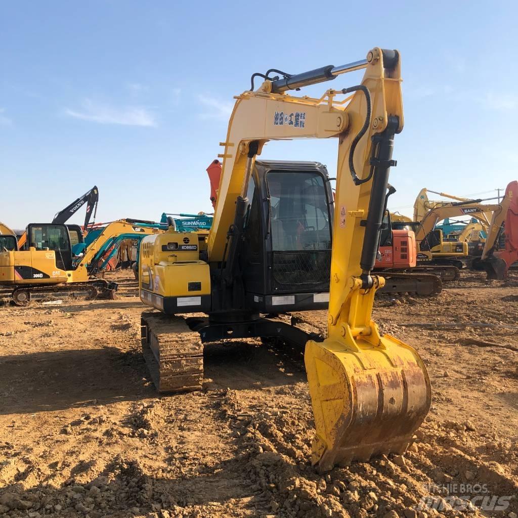 Kobelco SK 75 Гусеничні екскаватори