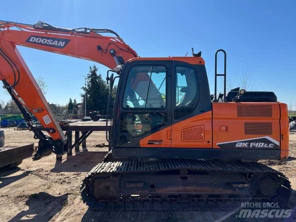 Doosan DX 140 LC Гусеничні екскаватори