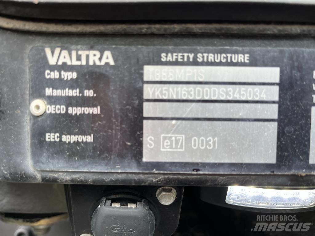 Valtra N163 D Трактори