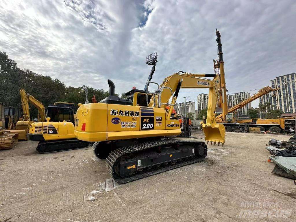 Komatsu pc220 Гусеничні екскаватори