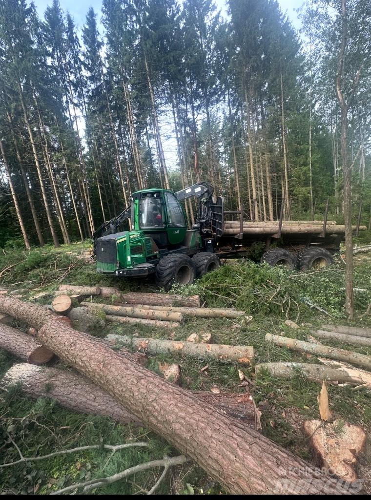 John Deere 1110 E Форвардери