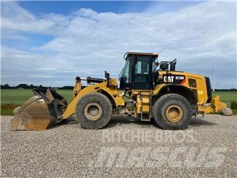 CAT 972 M Фронтальні навантажувачі