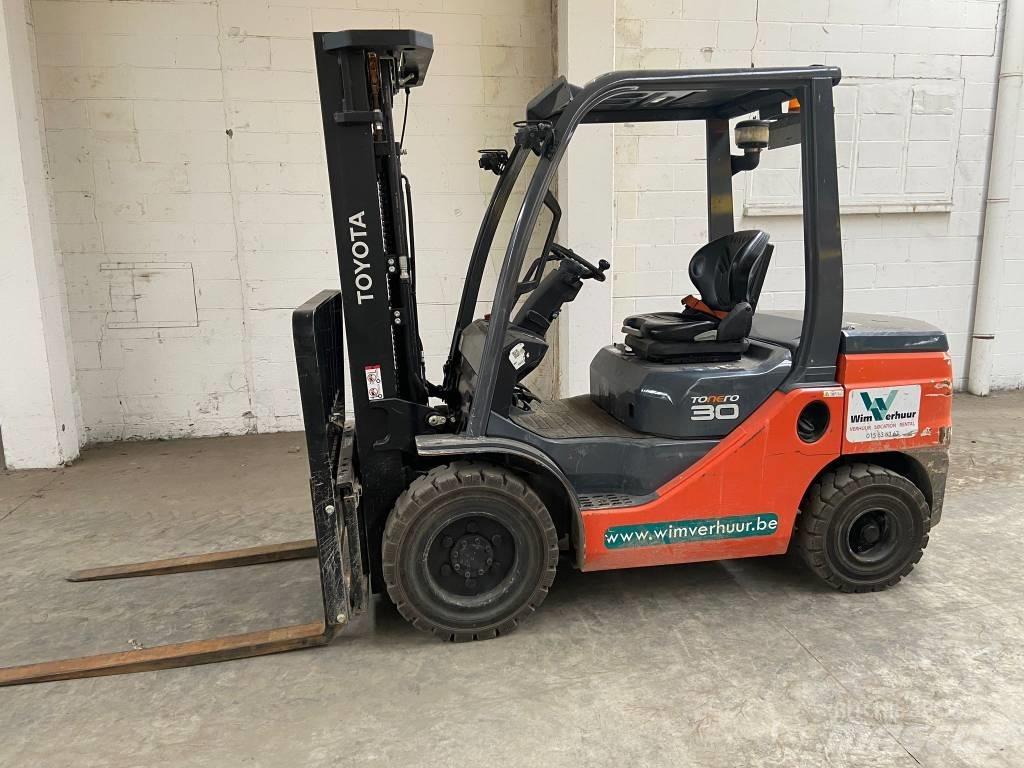 Toyota 52-8 FD 30 Дизельні навантажувачі