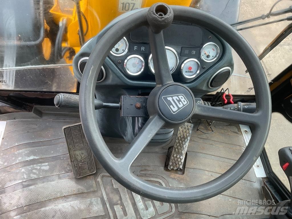 JCB TM 300 Телескопічні навантажувачі