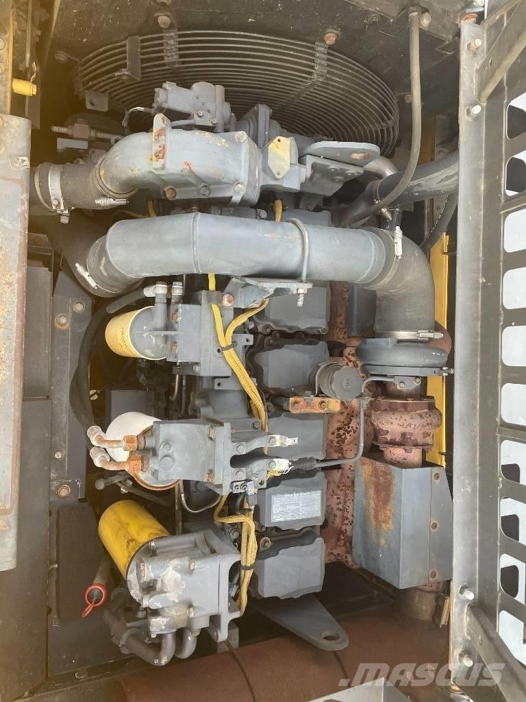 Komatsu PC 400-8 Гусеничні екскаватори