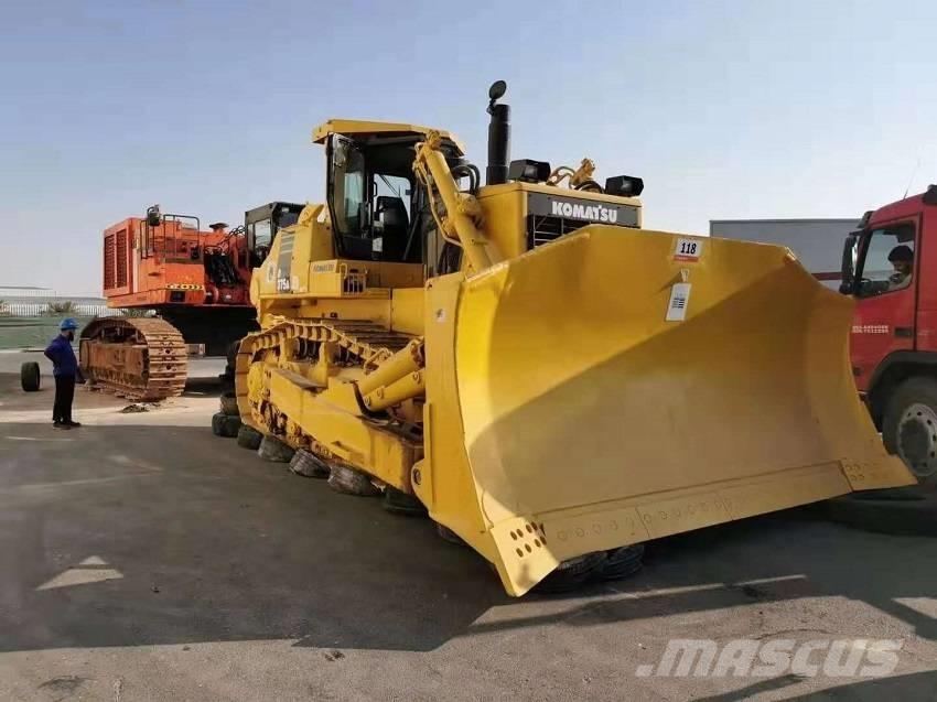 Komatsu D 375 a Гусеничні бульдозери