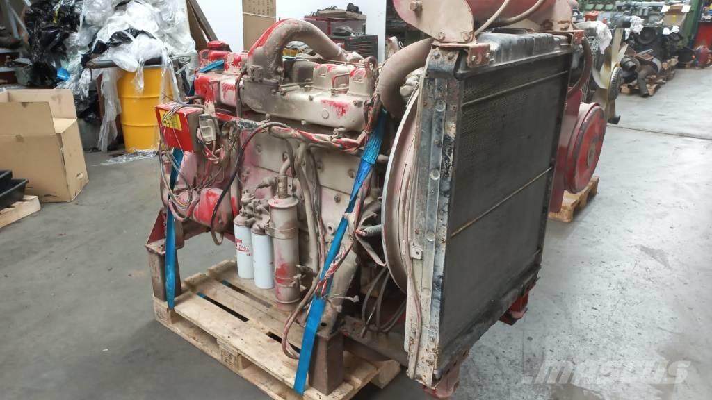 Volvo TD121G Двигуни