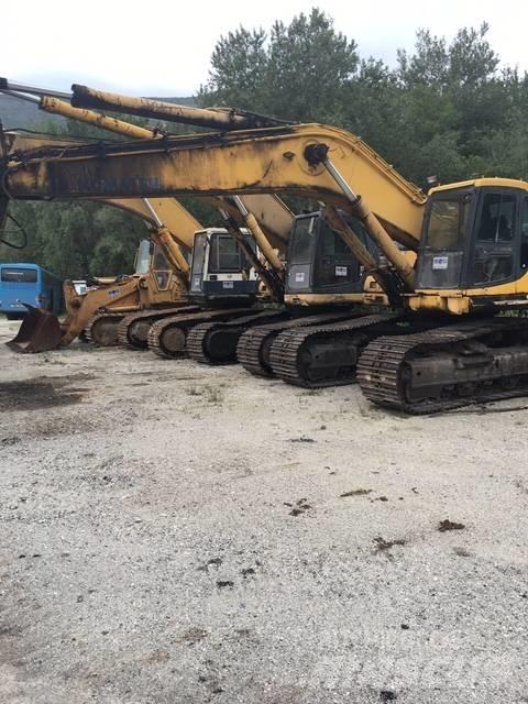Komatsu 450 Гусеничні екскаватори