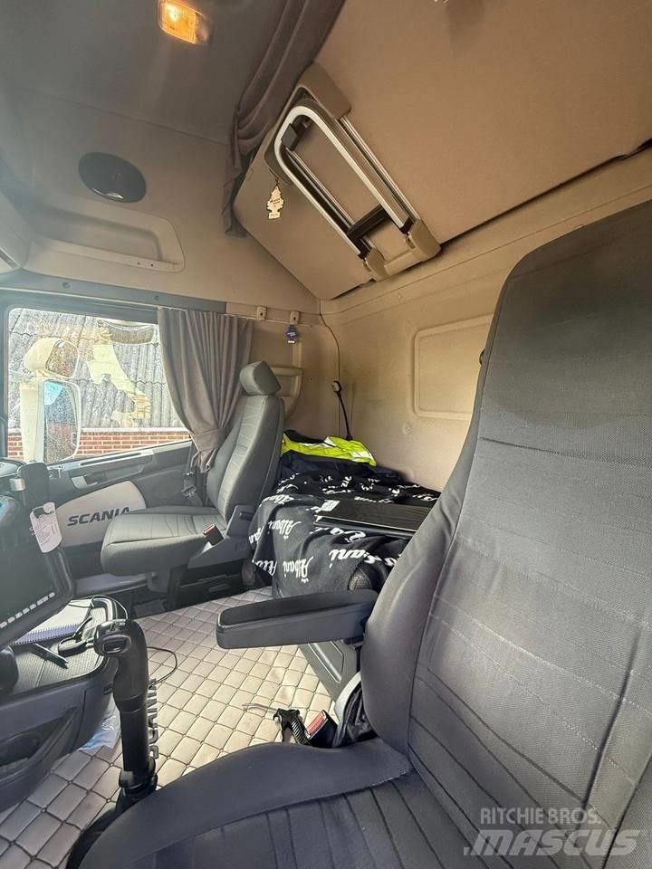 Scania R 620 Тягачі