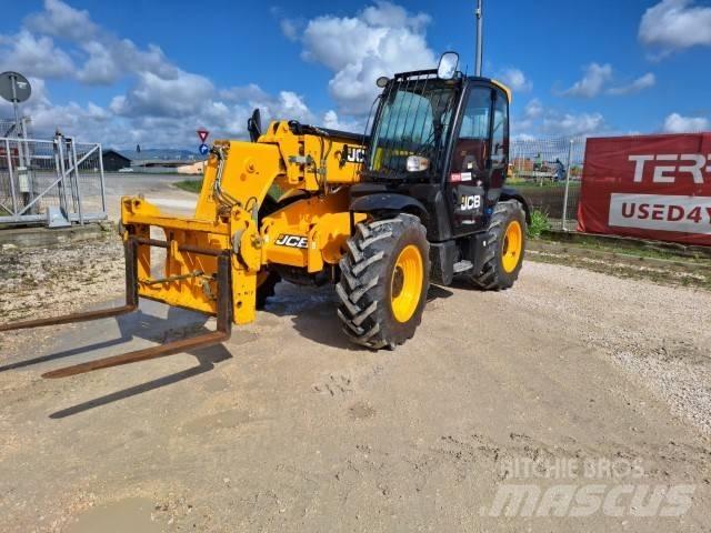 JCB 535-95 Телескопічні навантажувачі