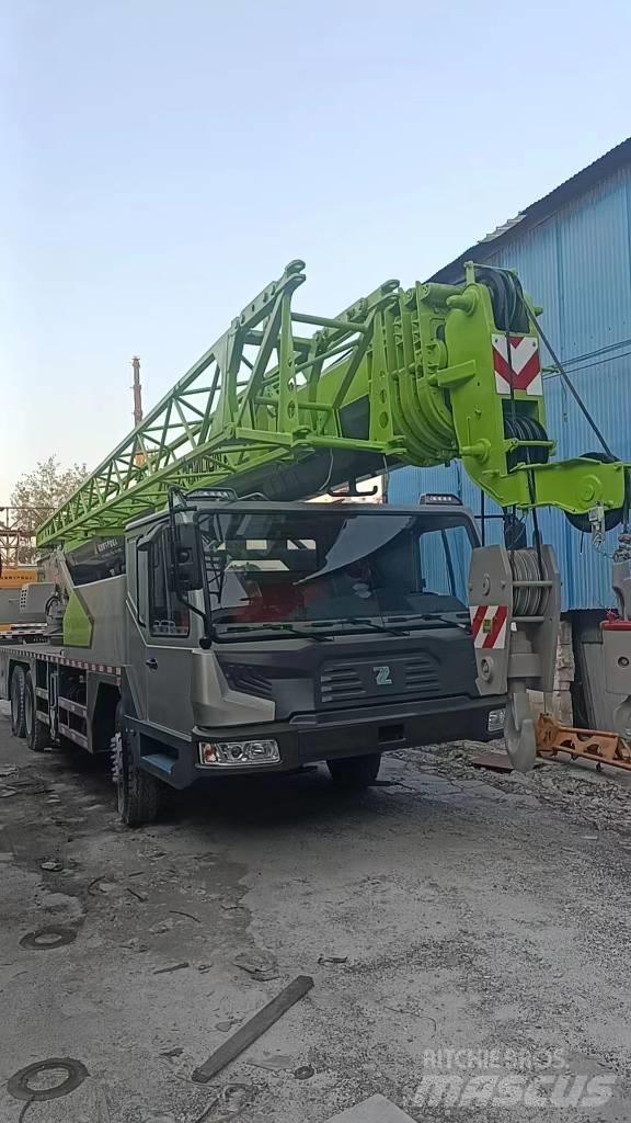 Zoomlion 25吨 автокрани