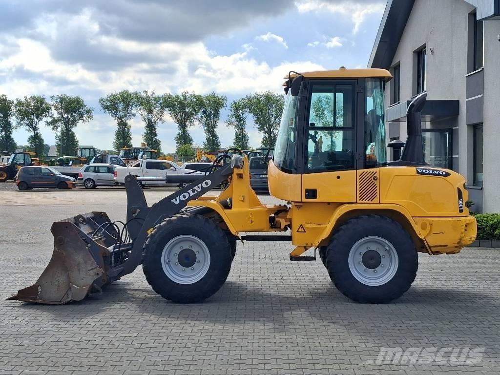 Volvo L 30 G Фронтальні навантажувачі