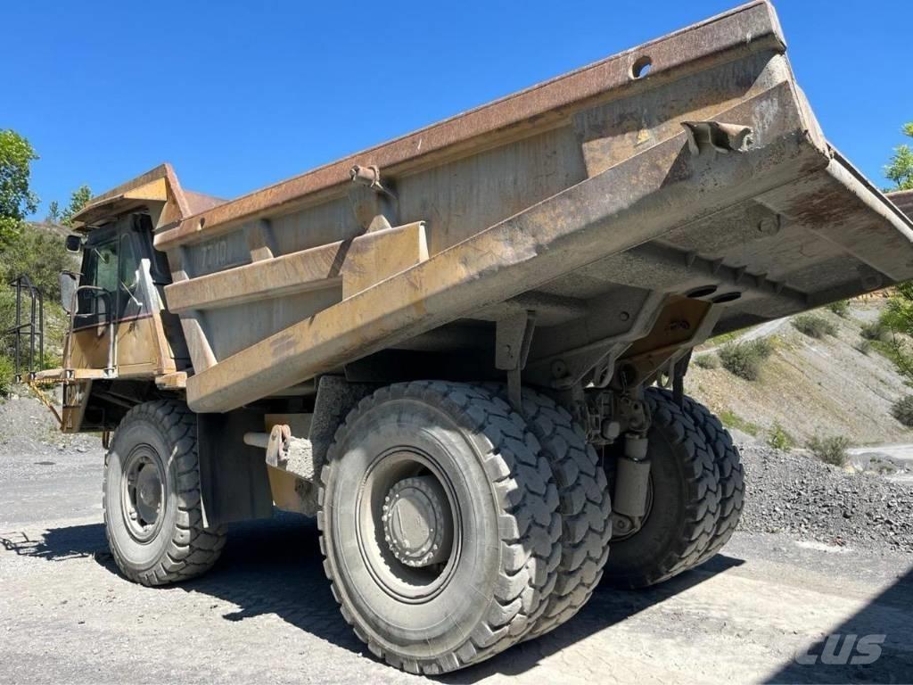 CAT 771D Кар`єрні самоскиди