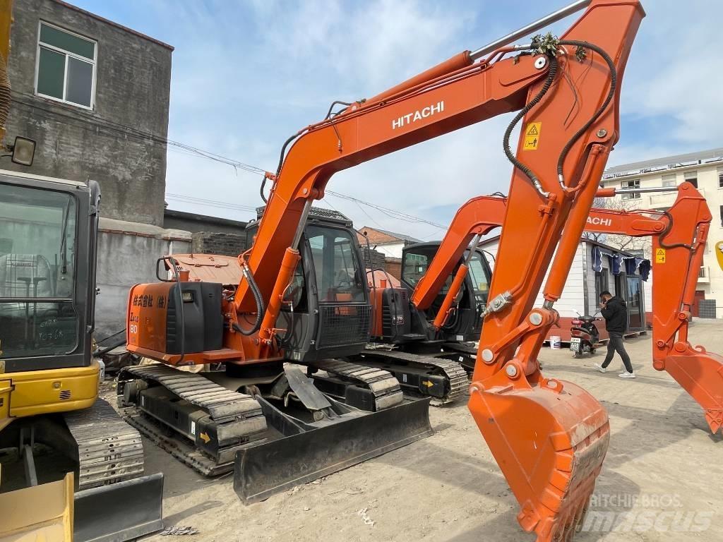 Hitachi ZX 80 Гусеничні екскаватори