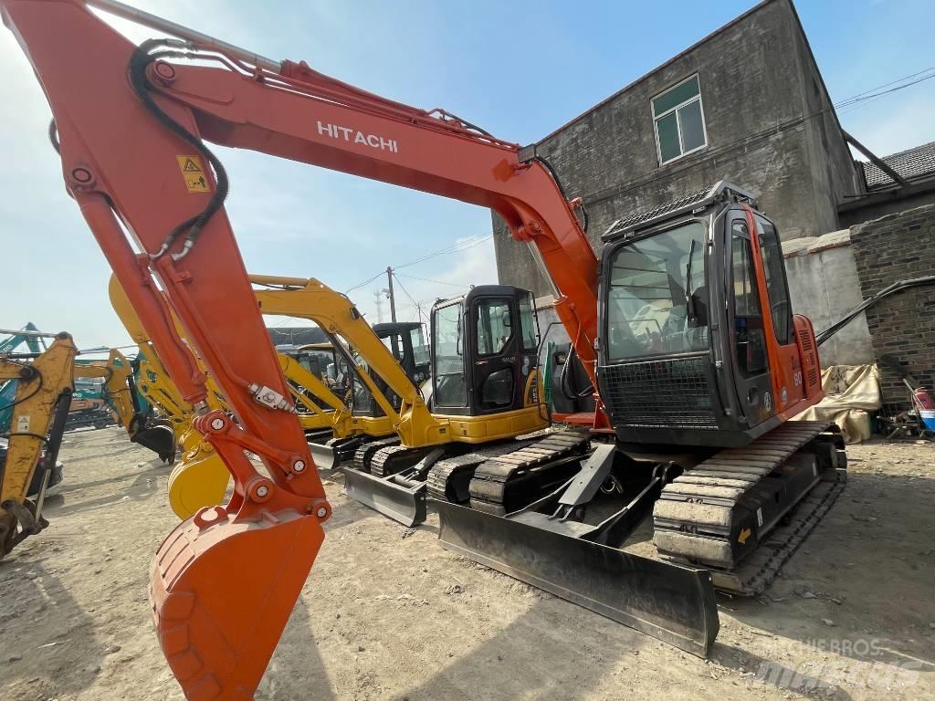 Hitachi ZX 80 Гусеничні екскаватори