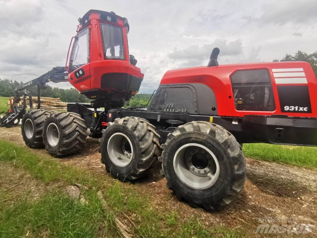 Komatsu 931 XC Харвестери