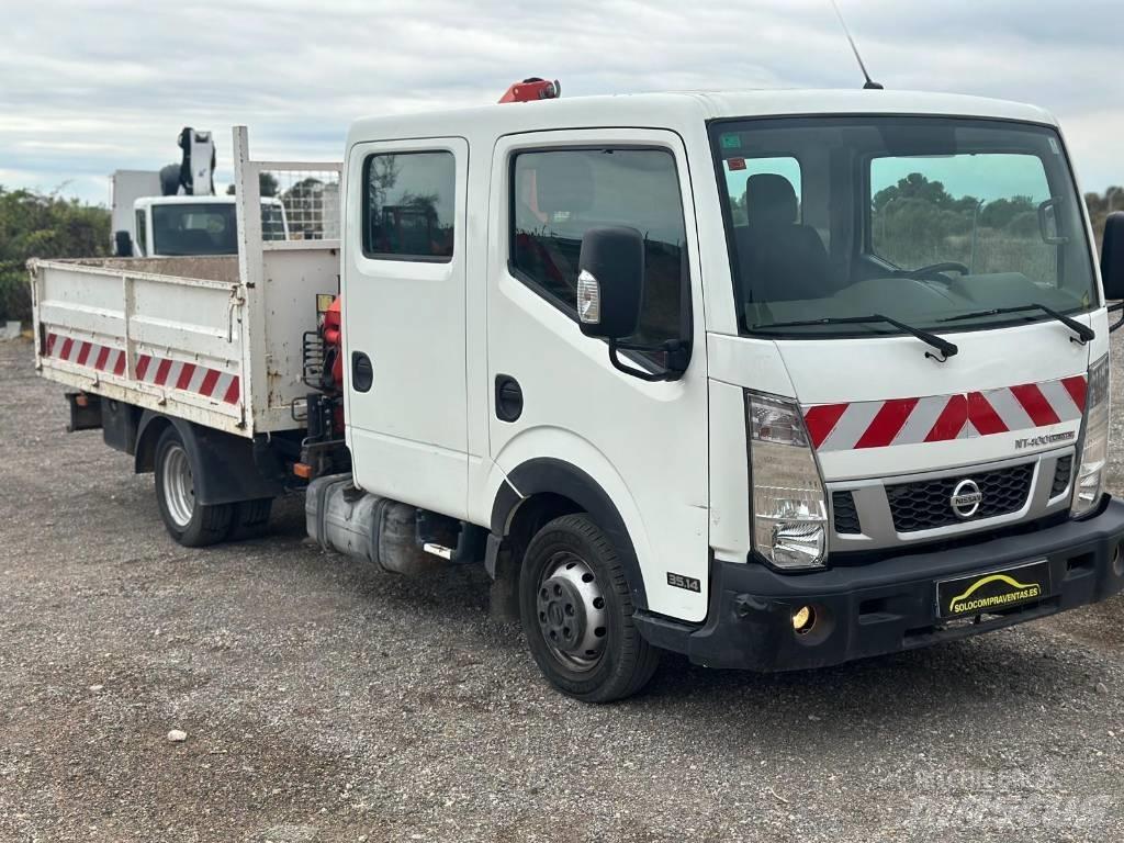 Nissan NT 400 Пікапи / Бічне розвантаження