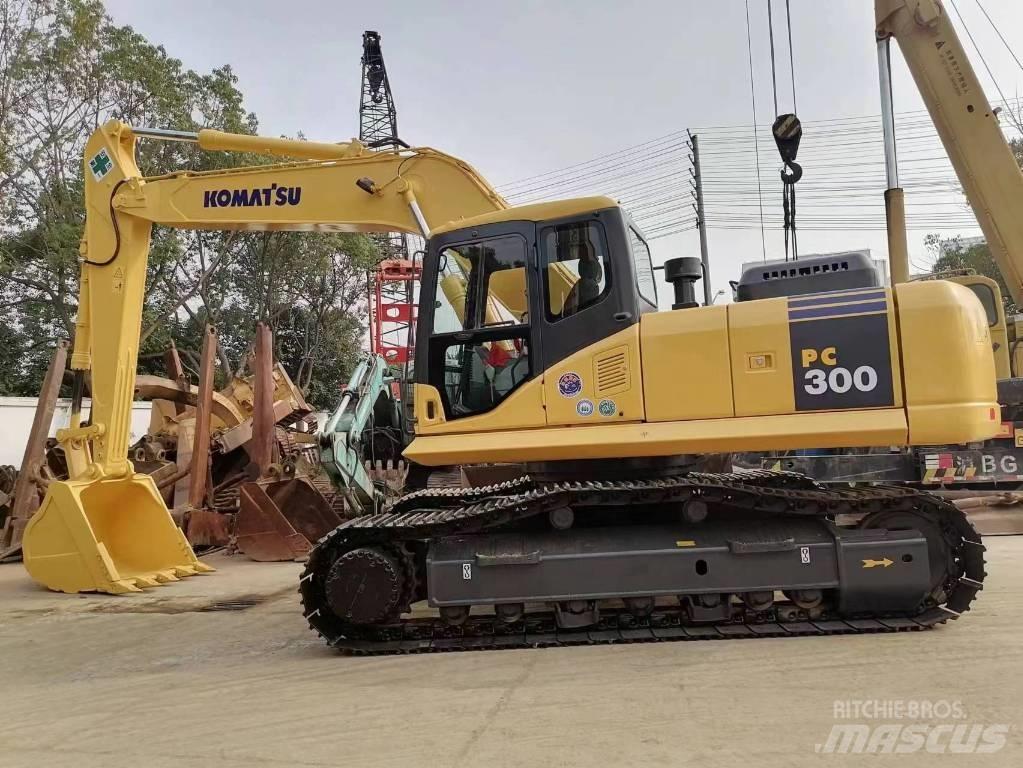 Komatsu PC 300 Гусеничні екскаватори