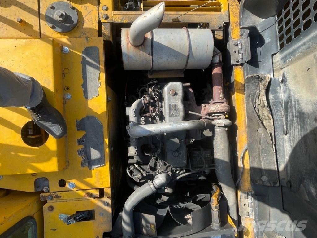 JCB JS 145 W Колісні екскаватори
