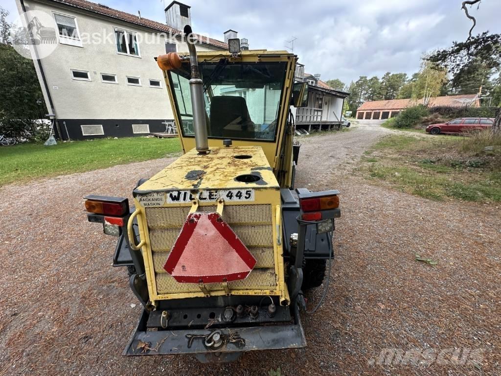 Wille 445 Навантажувачі зі змінним робочим обладнанням