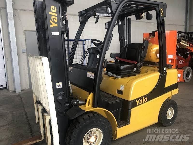 Yale GLP25VX Газові навантажувачі