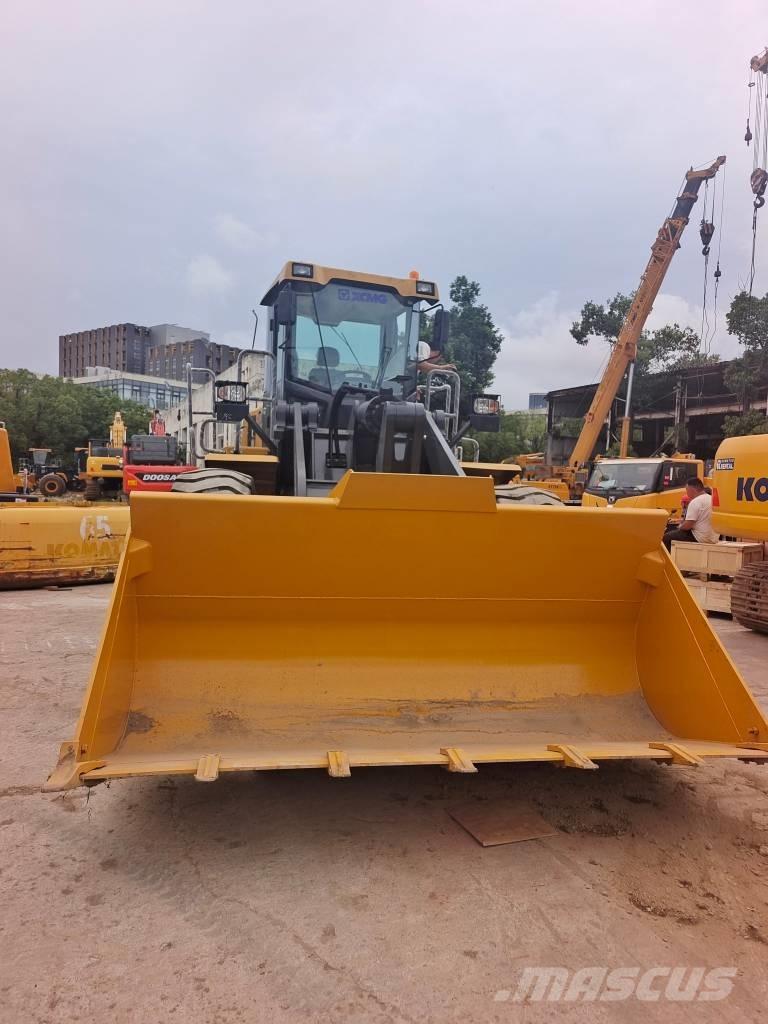 XCMG ZL 50 GN Фронтальні навантажувачі