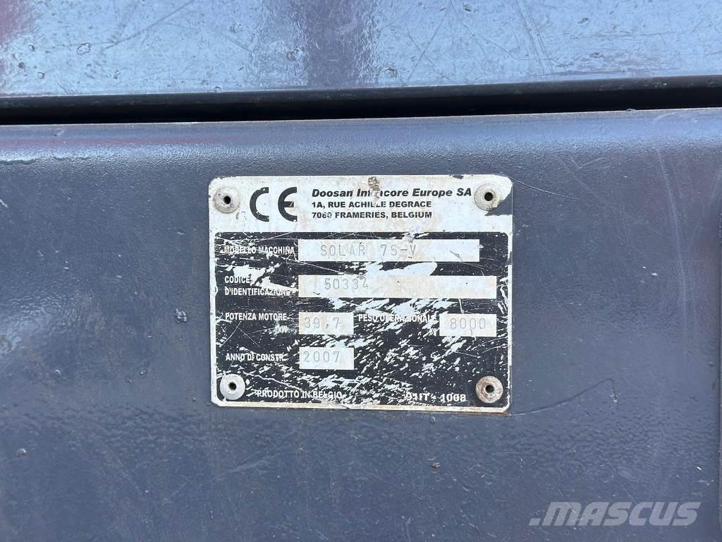 Doosan SOLAR 75V Середні екскаватори 7т. - 12т.
