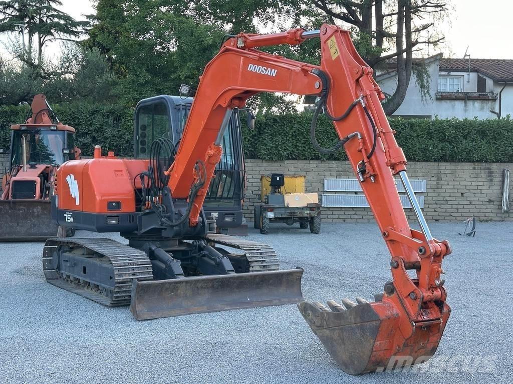 Doosan SOLAR 75V Середні екскаватори 7т. - 12т.