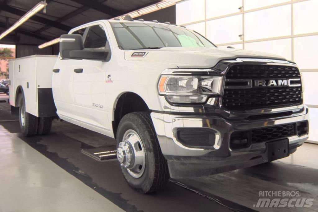 RAM 3500 SLT Пікапи / Бічне розвантаження