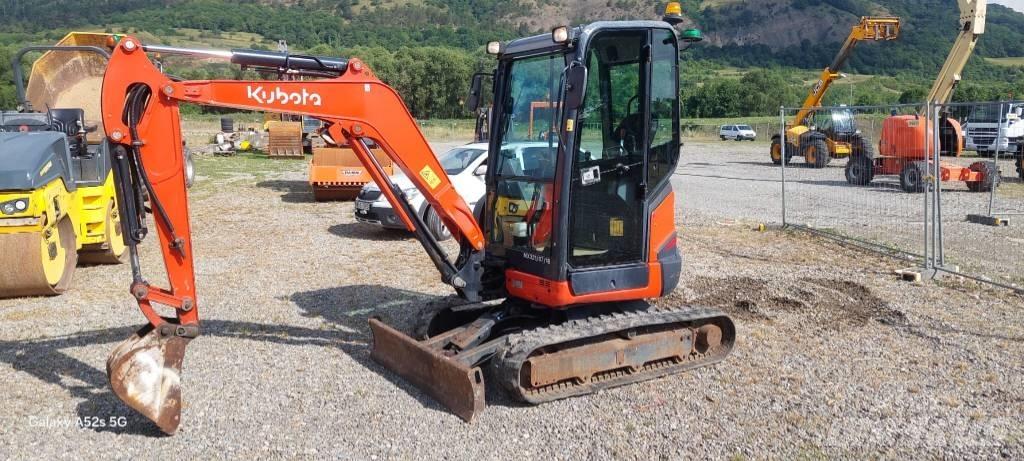 Kubota U 27-4 Міні-екскаватори < 7т