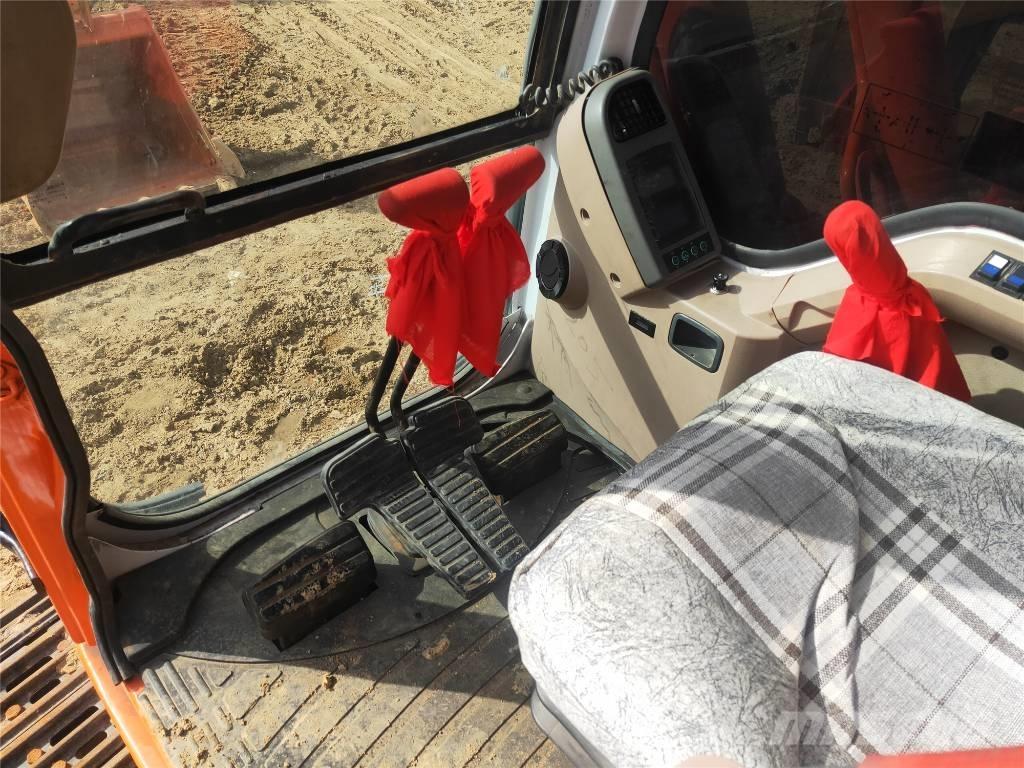 Doosan DH225LC-7 Гусеничні екскаватори