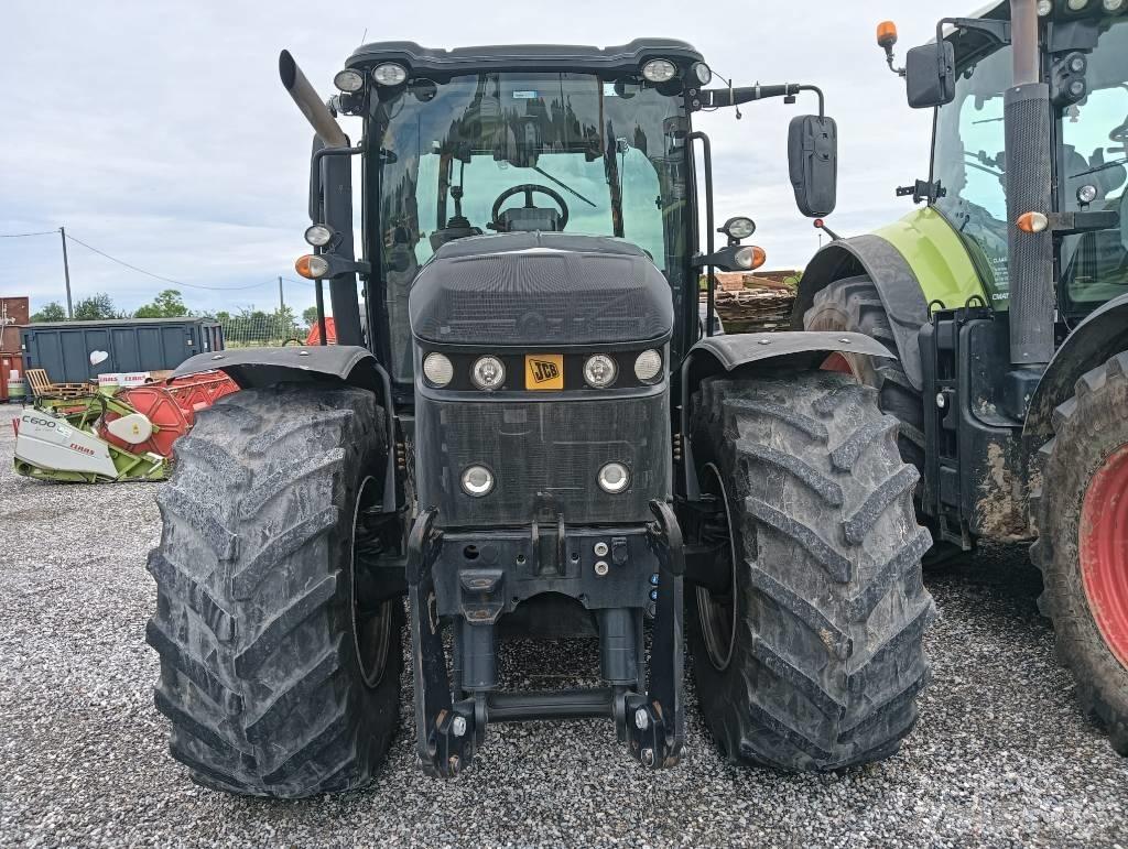 JCB Fastrac 4220 Трактори