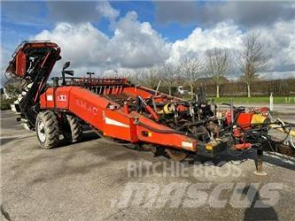 Amac AX 2 Картоплезбиральні комбайни