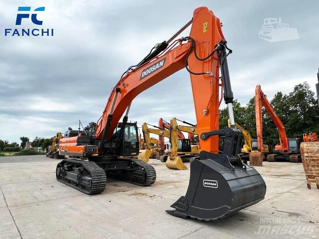 Doosan DX 530 LC-3 Гусеничні екскаватори