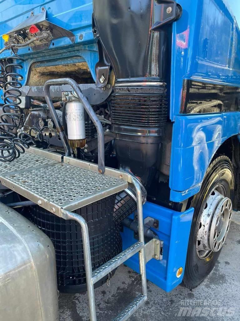 Mercedes-Benz 1843 Тягачі