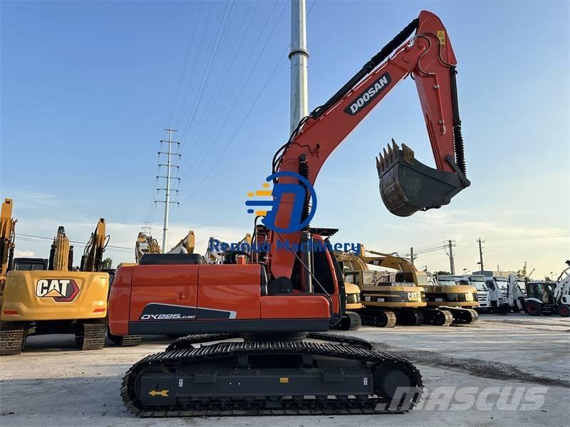 Doosan DX 225 LCA Гусеничні екскаватори