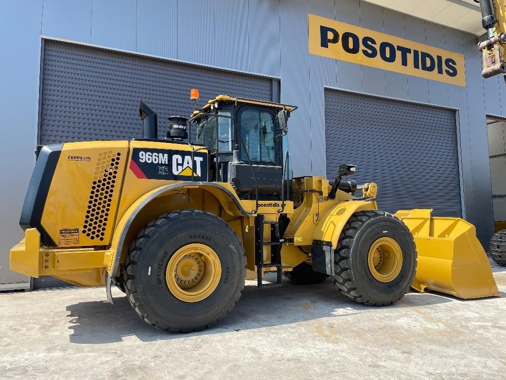 CAT 966M XE Фронтальні навантажувачі