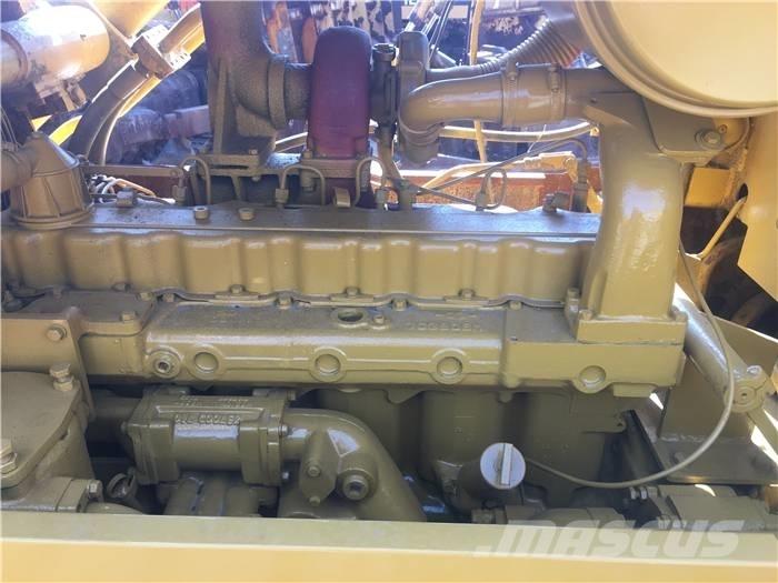 CAT D 6 D Гусеничні бульдозери