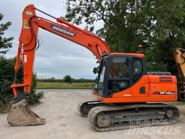 Doosan DX 140 LC Гусеничні екскаватори