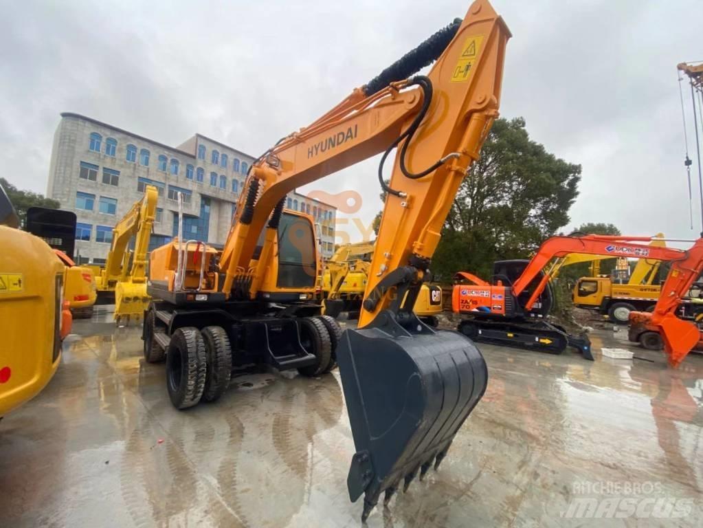 Hyundai 150W-9 Колісні екскаватори