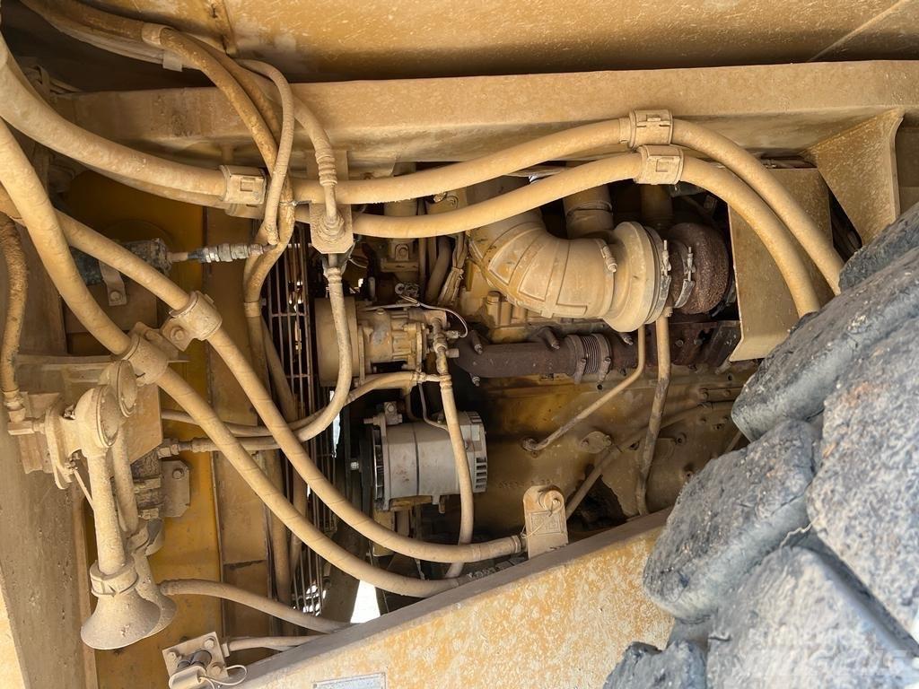 CAT 773 D Кар`єрні самоскиди