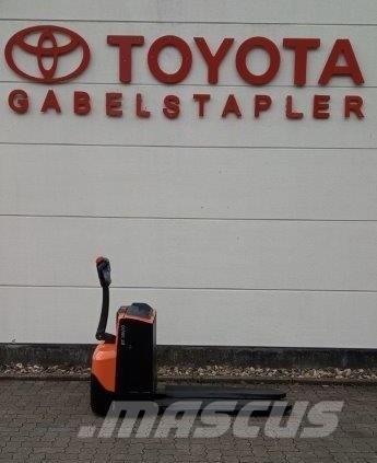 Toyota LWE 200 Ручний візок