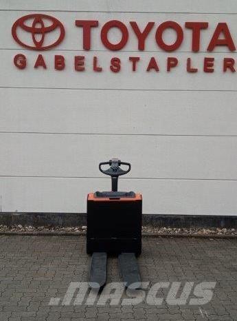 Toyota LWE 200 Ручний візок