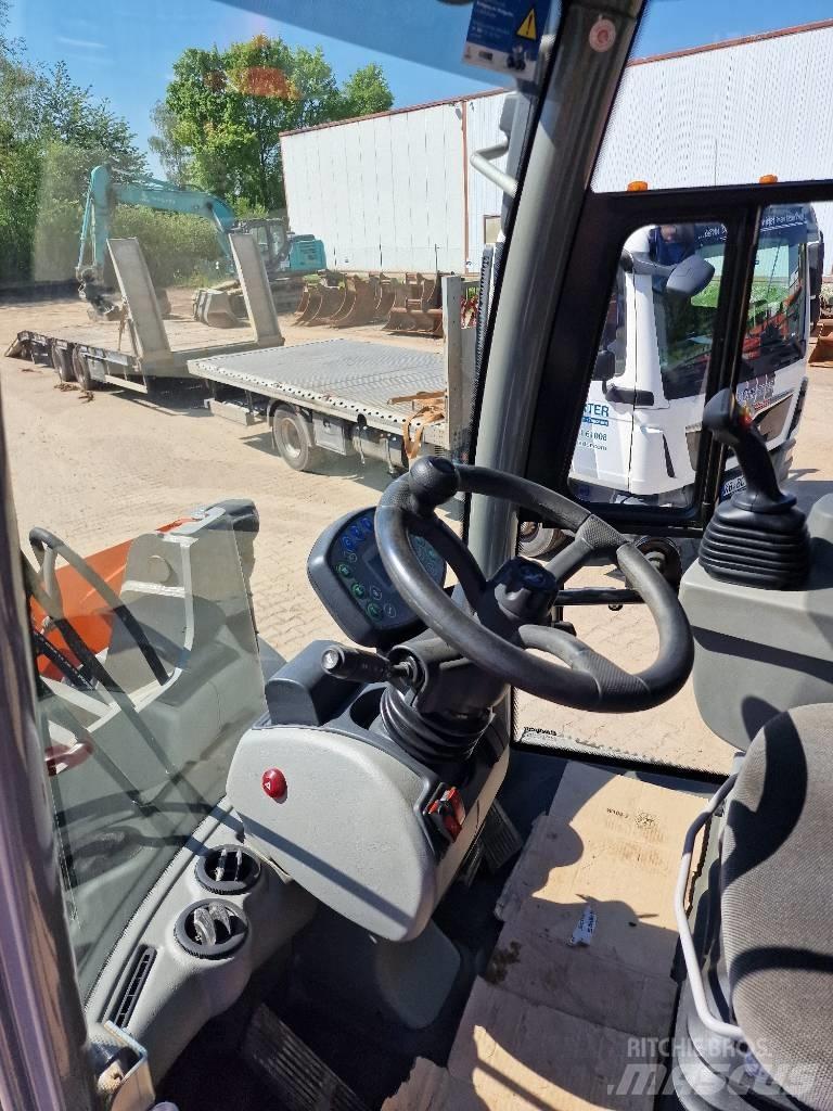 Atlas AR 580 Фронтальні навантажувачі