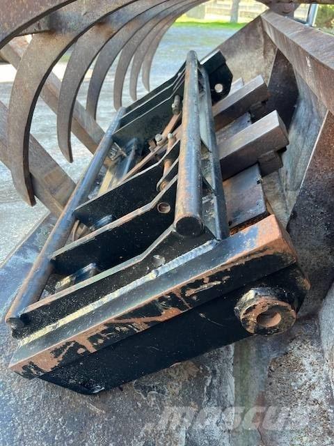 John Deere 3400 Телескопічні навантажувачі