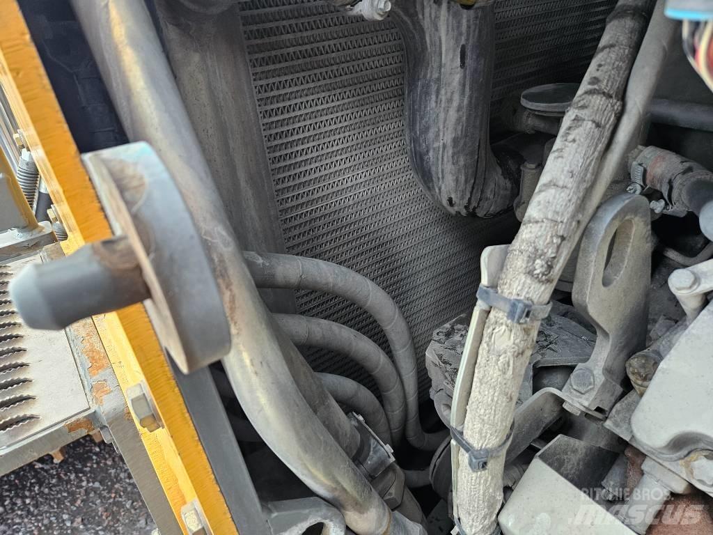 Liebherr PR 776 Гусеничні бульдозери