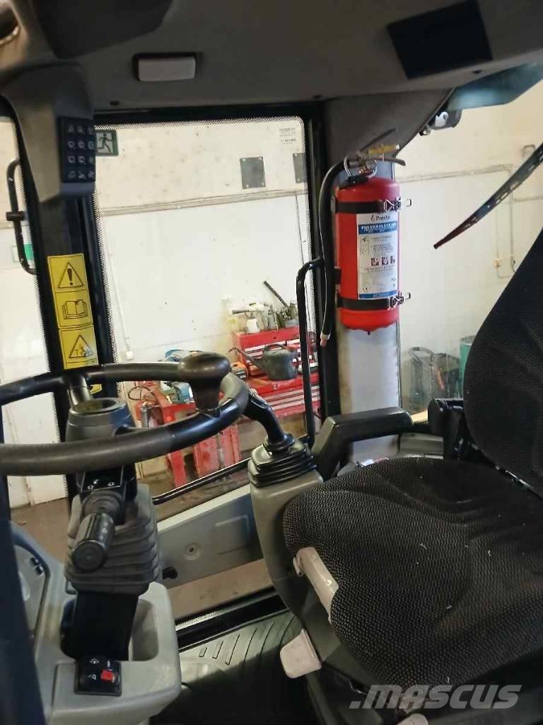 Yanmar V80-5 Міні-навантажувачі