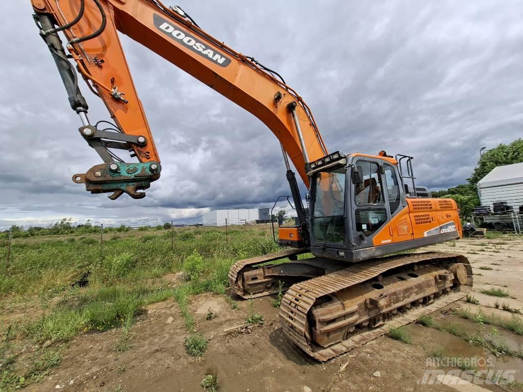 Doosan DX 300 LC-5 Гусеничні екскаватори